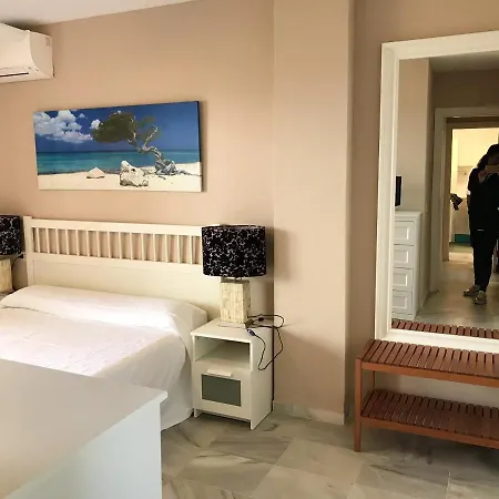 Comfortable House In With Pool *