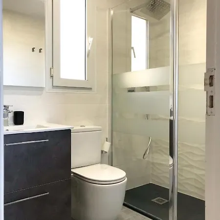 Comfortable House In With Pool Holiday home *