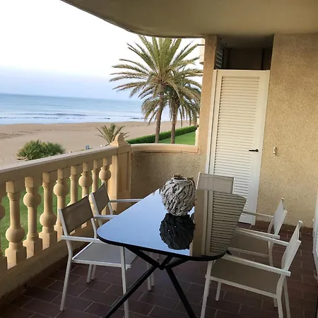 Comfortable House In With Pool