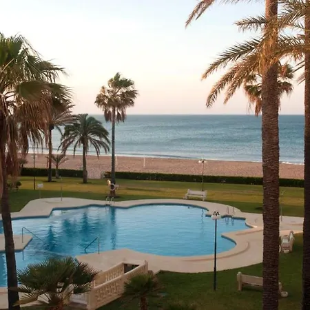 Comfortable House In With Pool Vakantiehuis