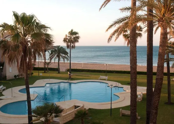 Comfortable House In With Pool Vakantiehuis