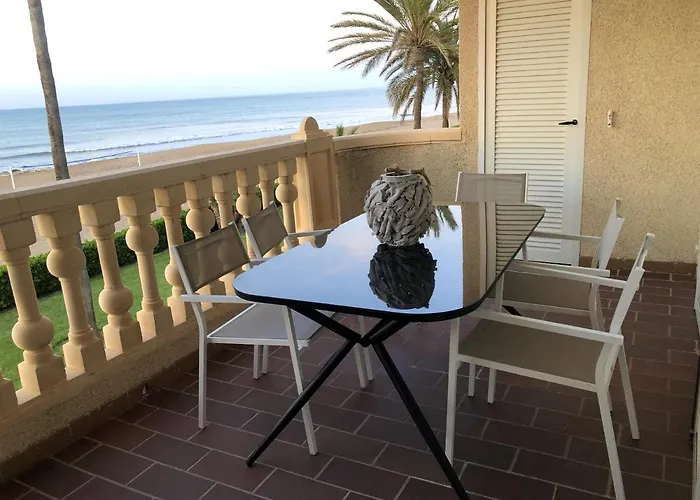 Comfortable House In With Pool *