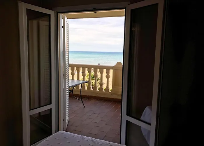 Comfortable House In With Pool *