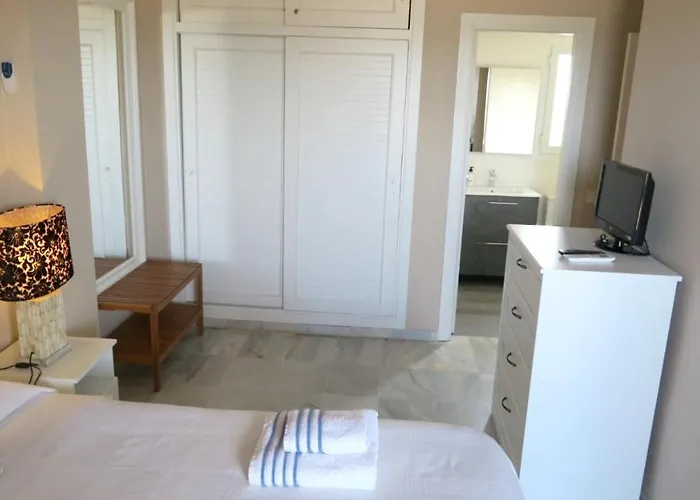 Casa de Férias Comfortable House In With Pool