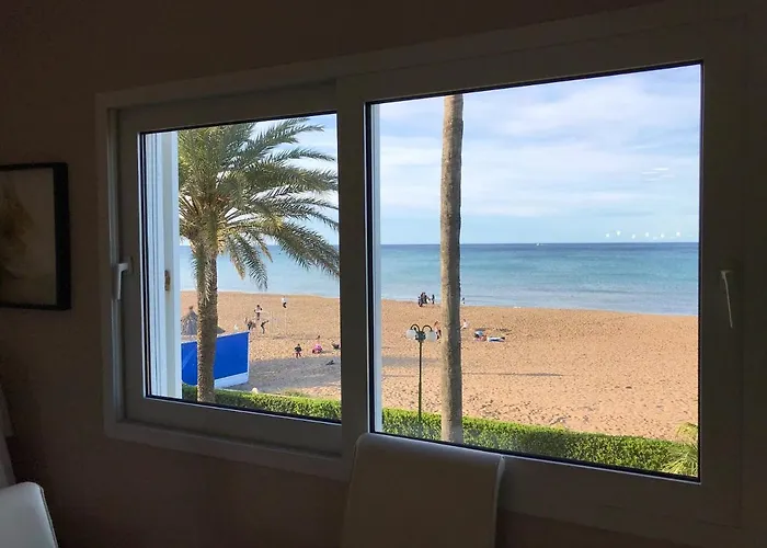 Comfortable House In With Pool